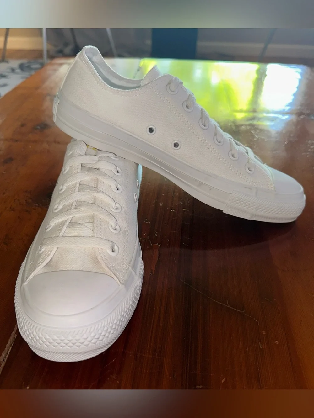 Converse White Low-Top Canvas Sneakers - Picture 4 of 9